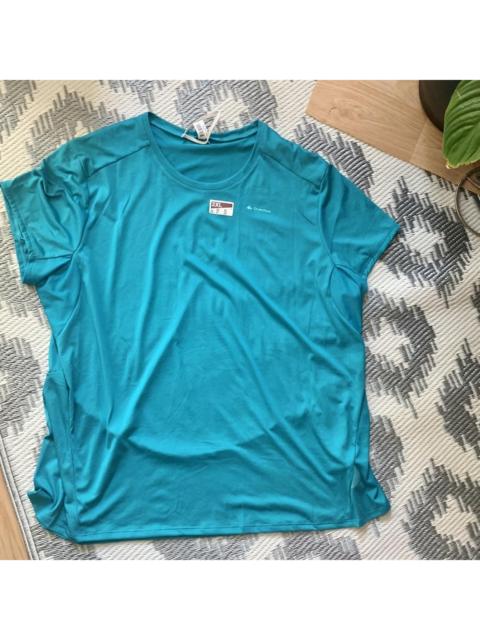 Other Designers Quechua Women's Green and Blue T-shirt