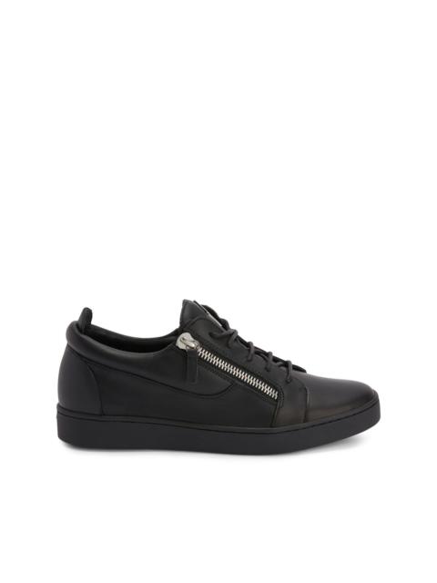 Frankie leather sneakers