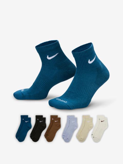 Nike Nike Everyday Plus Cushioned Training Ankle Socks (6 Pairs)