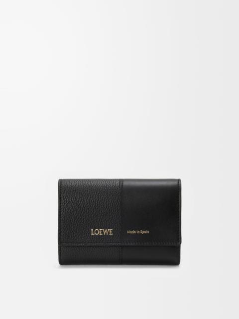 Loewe Small vertical wallet in smooth and grained calfskin