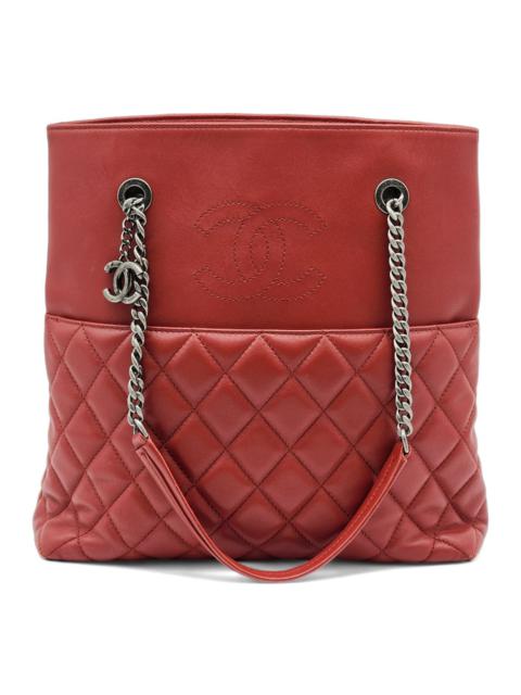 CHANEL Urban Delight Quilted Leather Chain Tote in Red