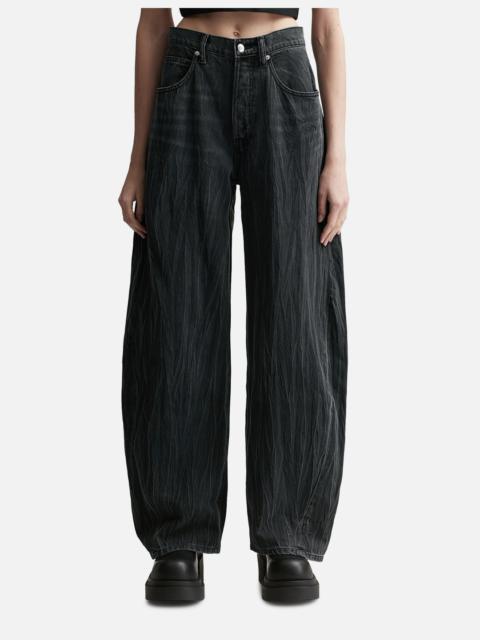 OVERSIZED ROUNDED LOW RISE JEANS IN CREASE EFFECT