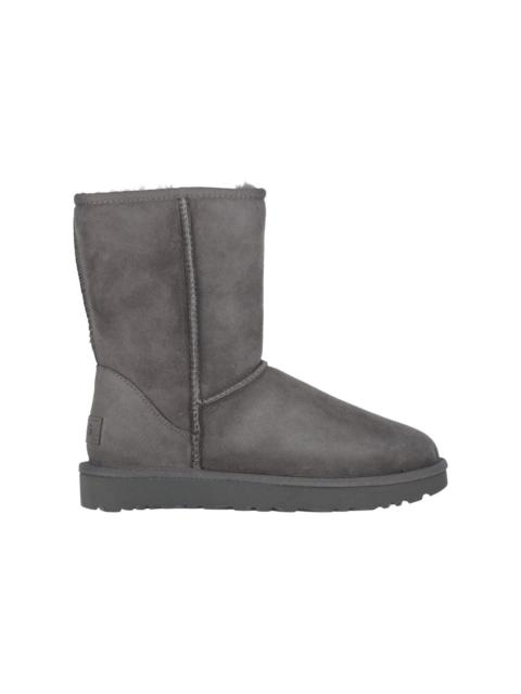 UGG 'CLASSIC SHORT II' ANKLE BOOTS