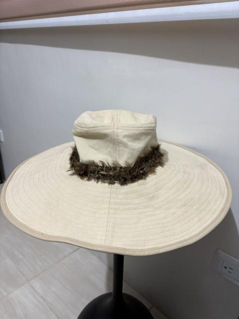 GUCCI GUCCI-FRIDA GIANNINI WIDE BRIM FEATHER BAND HAT