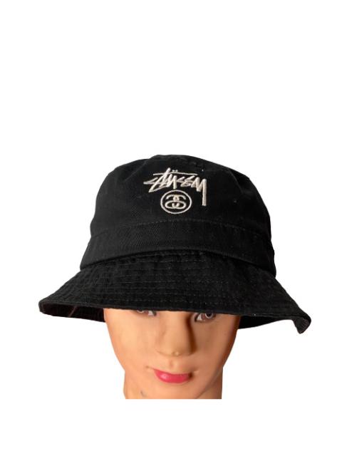 Other Designers Vintage - 🔥RARE🔥STUSSY BUCKET HAT SPELL OUT LOGO