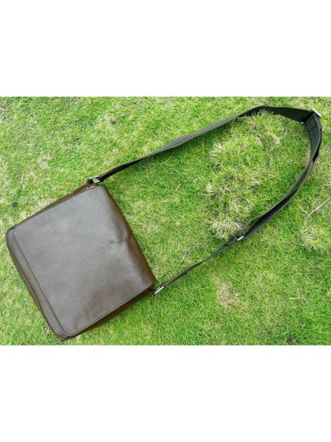 Louis Vuitton Authentic Louis Vuitton Grizzli Taiga Roman PM Messenger