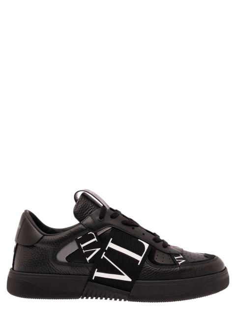 Valentino Garavani Men Black Vltn Sneakers In Leather Man