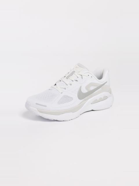 Nike Structure Plus Sneakers