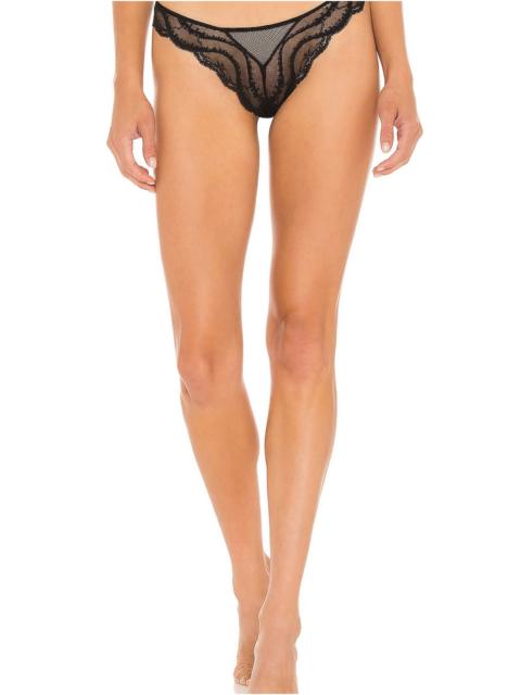 KIKI DE MONTPARNASSE Leche Moi Thong