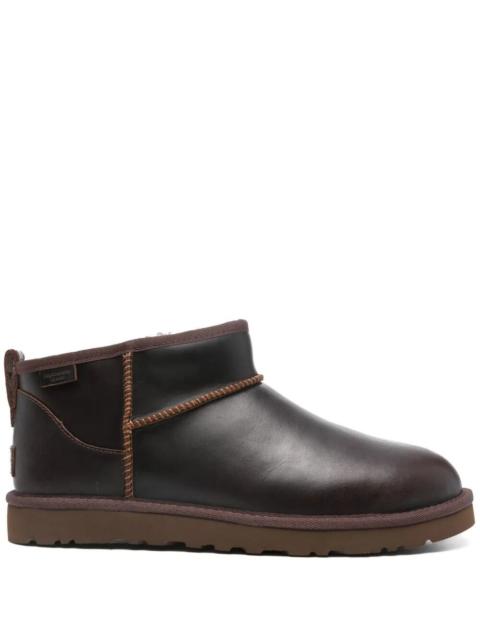 UGG Man "Classic Ultra Mini Leather Regen"