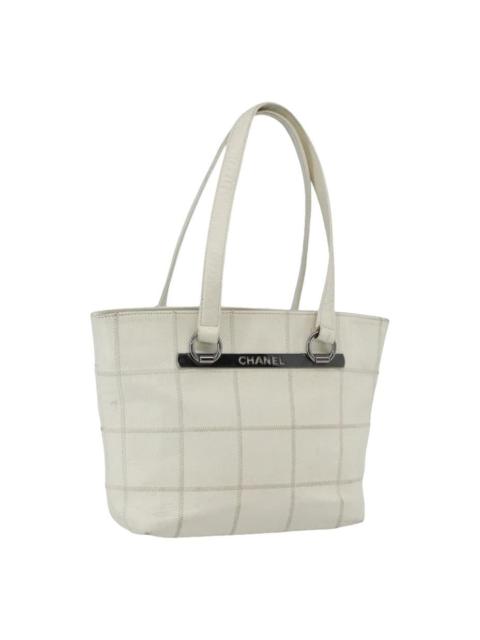 CHANEL Leather tote