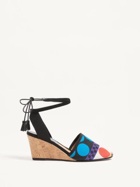 Valentino LA CRUISETTE WEDGE IN OPTICAL POIS CANVAS 75MM