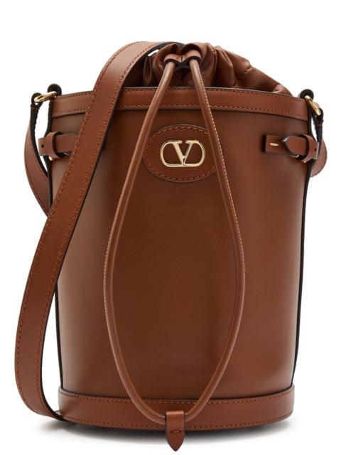 Valentino Valentino Logo-plaque Leather Drawstring Bucket bag