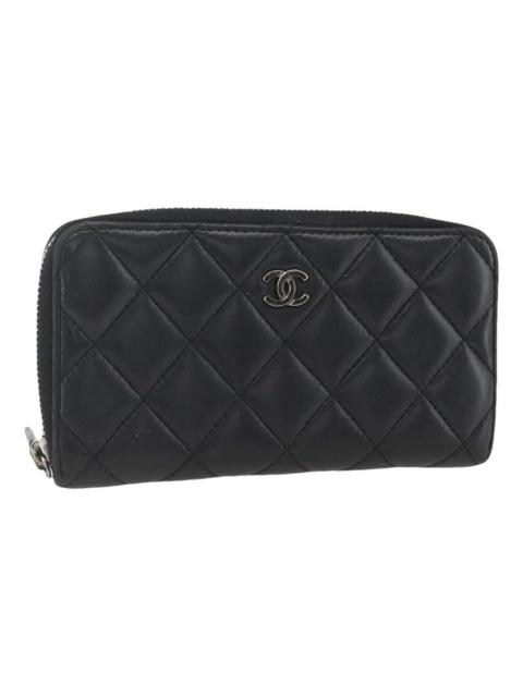 CHANEL Vegan leather purse
