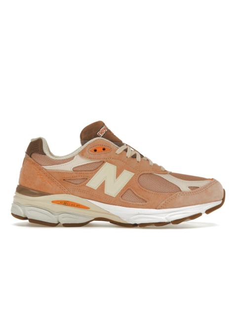 New Balance New Balance 990v3 MiUSA size? Exclusive Orange Cream