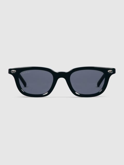 GUCCI Oval frame sunglasses