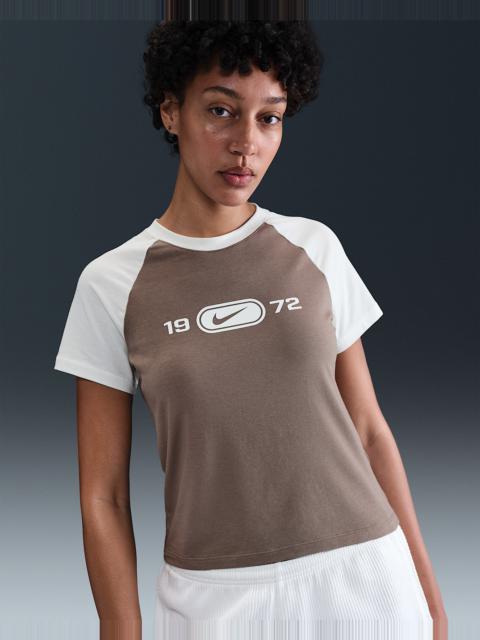 Nike Nike Sportswear Chill Knit Women's Slim Graphic T-Shirt