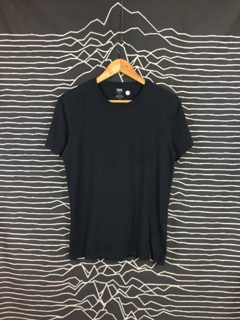 Other Designers Vintage - Levi's Strauss & Co. Plain Casual Essential Tee
