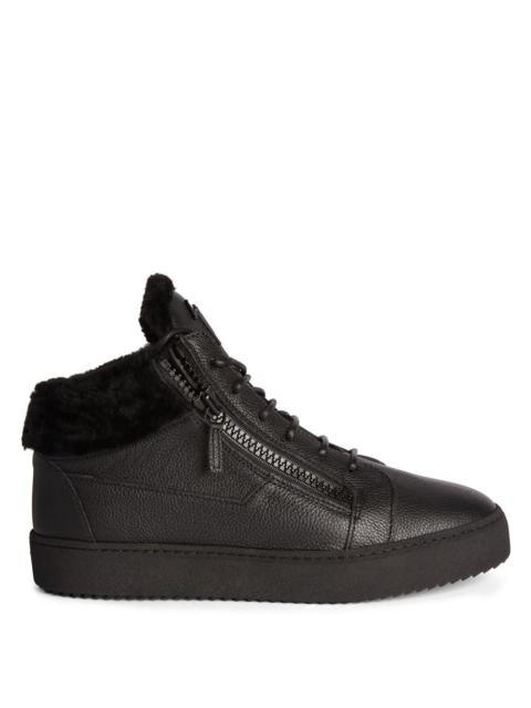 Giuseppe Zanotti Kriss Winter