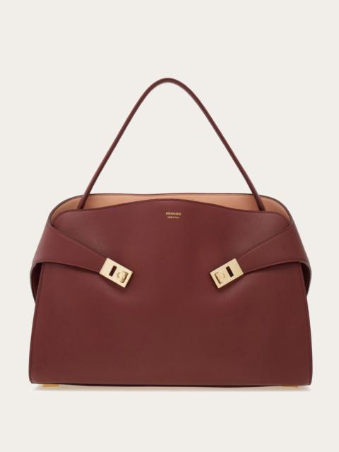 FERRAGAMO Hug soft bicolor shoulder bag (L)