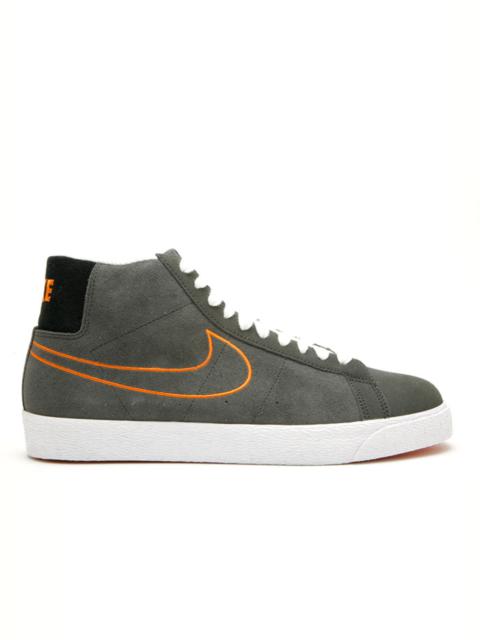 Nike BLAZER SB