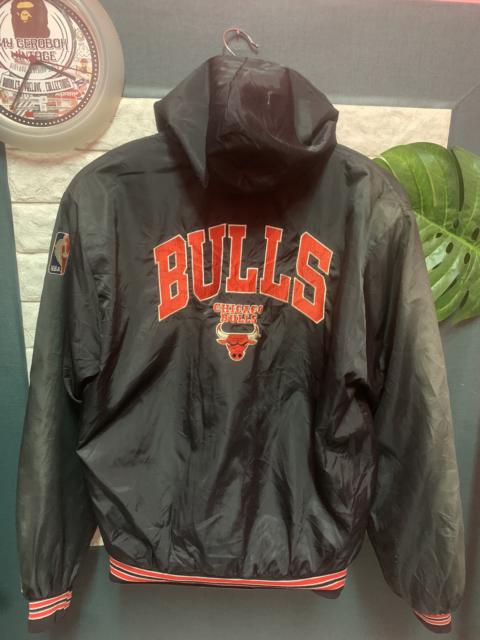 Other Designers Vintage - VINTAGE!! Windbreaker Jacket CHICAGO BULL