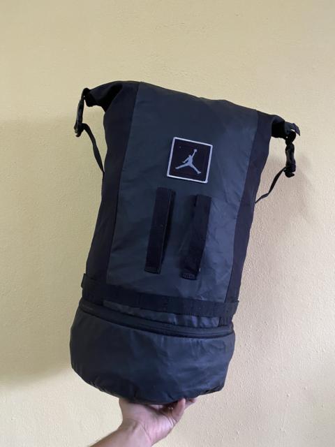 Nike Steals💥 Nike Air Jourdan Waterproof 2 Way Bag