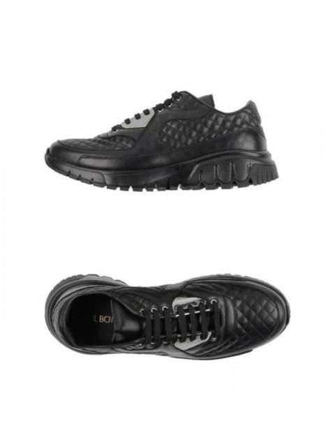550€ Black Leather Quilted Silver Detail sneaker