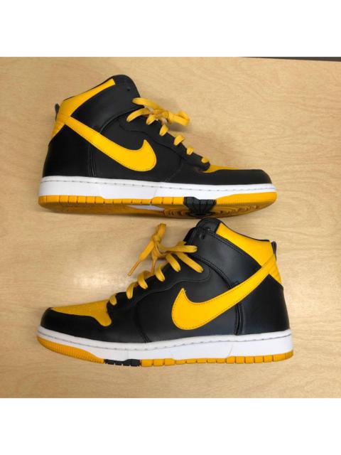 Nike Nike Men's Black and Yellow Trainers
