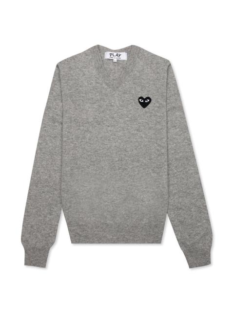 Comme des Garçons PLAY WOMEN'S KNIT SWEATER - GREY