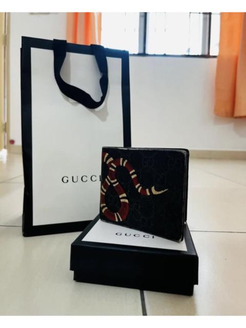 GUCCI Authentic GUCCI B-fold wallet king Snake GG Supreme