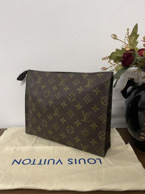 Last drop⭐️Vintage 1980s Louis Vuitton Clutch Bag