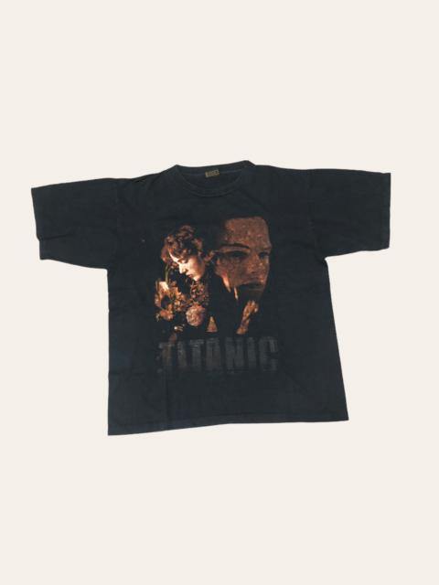 Other Designers Vintage - Vintage Titanic Epic Romance Movie T-Shirt Leonardo DiCaprio