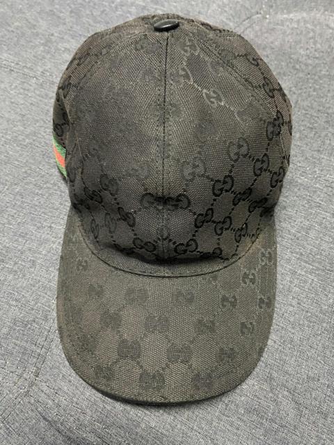 GUCCI GG Canvas Baseball Hat