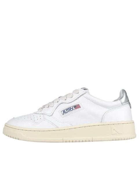 AUTRY (WMNS) Autry Medalist Leather Low 'White Silver' AULW-LL05
