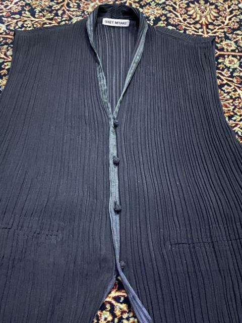 ISSEY MIYAKE RARE ISSEY MIYAKE PLEATS STYLE VEST