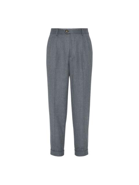 pleated trousers