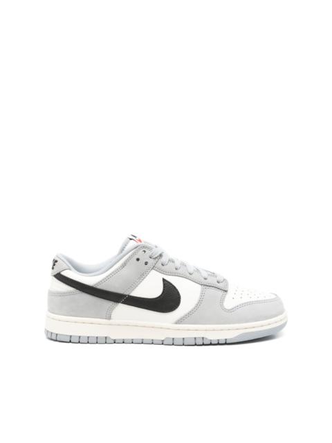 Dunk Low sneakers
