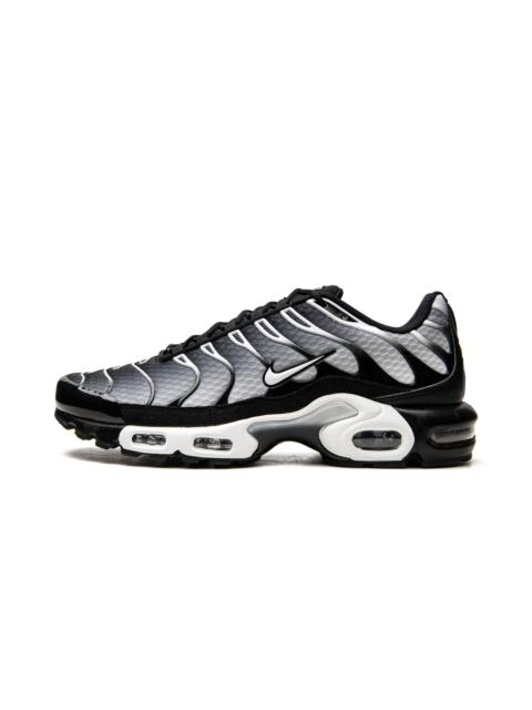 Nike Air Max Plus "Black / Silver"