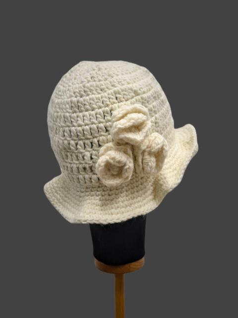 Other Designers Italian Designers - Bettina Knitted Hats Flowers Design