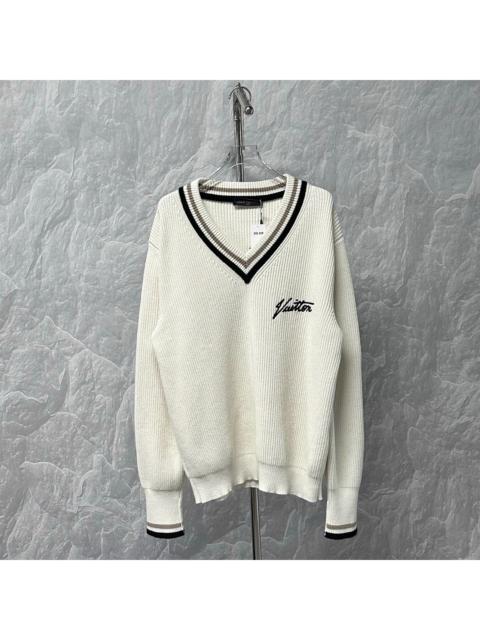 Louis Vuitton Louis Vuitton Cream V-neck knit sweater