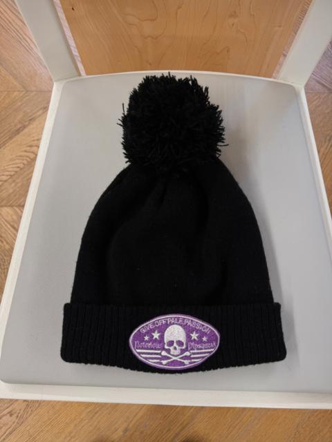 Other Designers Give Off Pale Passion