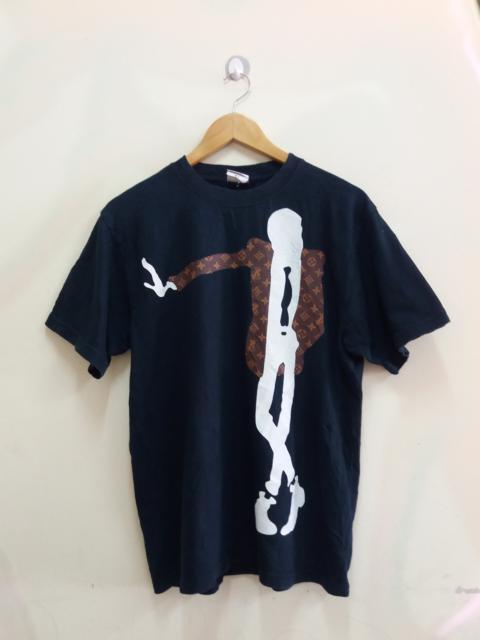 Other Designers Movie - Lupin The Third wears LV parody t-shirt