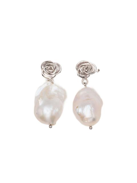 MAGDA BUTRYM Rose pearl earrings