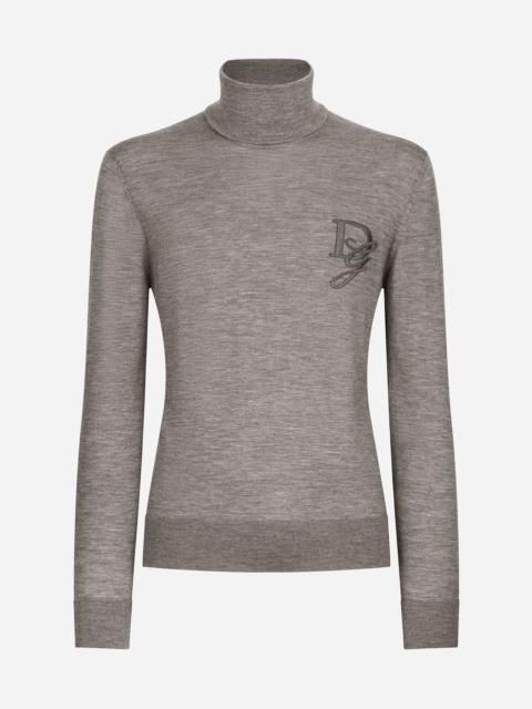 Cashmere turtle-neck sweater