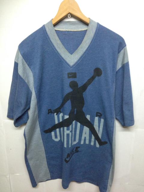 Nike 🔥🔥Nike Air Jordan vintage V-neck shirt🔥🔥