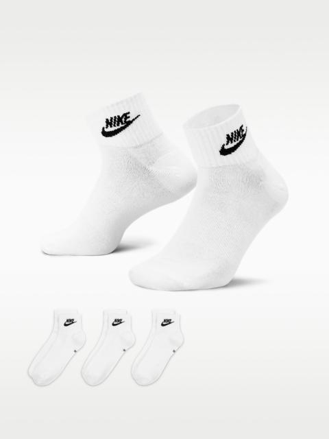 Nike Nike Everyday Essential Ankle Socks (3 Pairs)