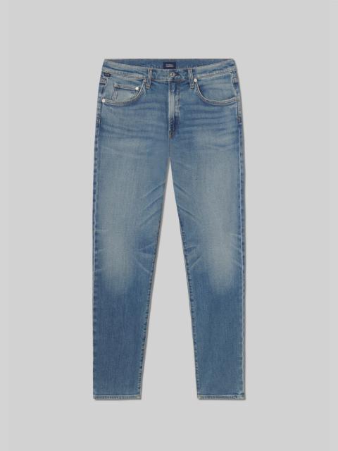 Citizens of Humanity London Tapered Slim Perform
In Decade