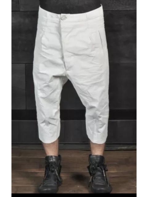 P4-F1671 Resinated Linen in White
