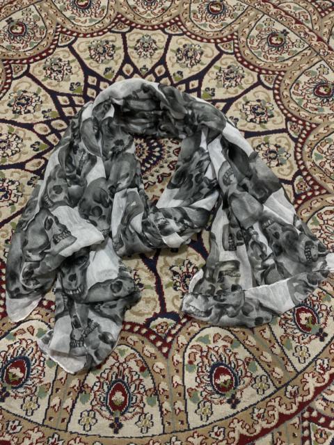 Other Designers Divided - Skull scarf